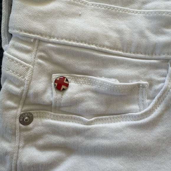 Hudson white denim shorts. Stretchy. Size 27. - Picture 3 of 5